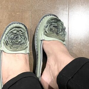 Green colorL’artise women’s shoes